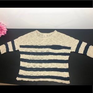 Cable Net White  & Blue cropped sweater 3/ 4 sleeve